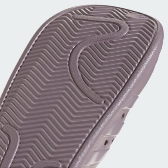 Adidas Adilette Clogs Sandals Slides Preloved Fig Unisex - Picture 7 of 9